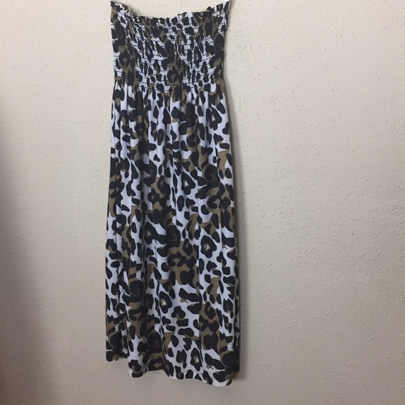 Sara USA Strapless Animal Print Smocked Dress - Picture 2 of 5